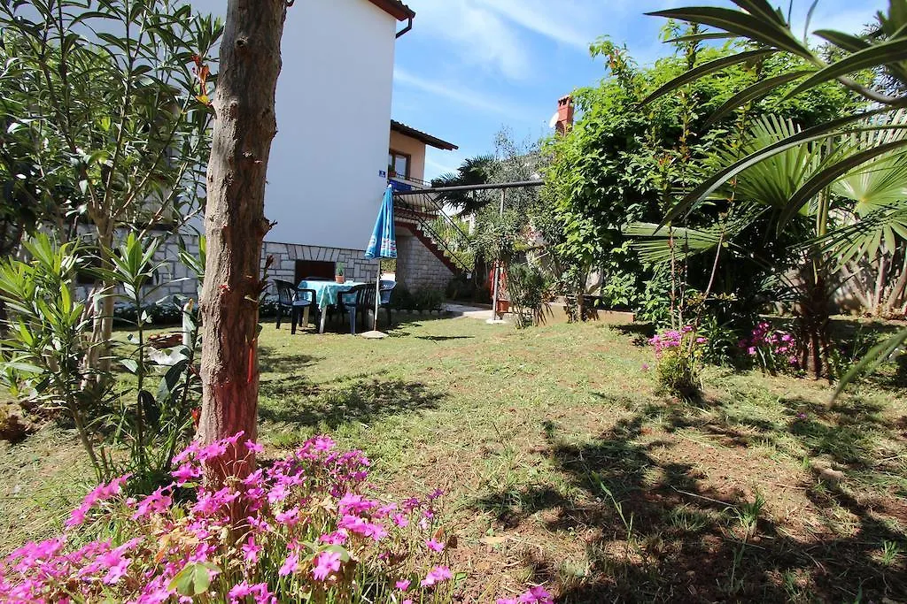 Guest house Apartments And Room Silvana Rovinj